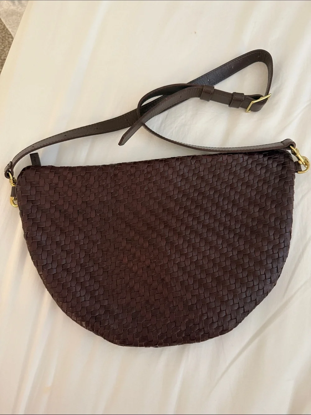 Clare V grande fanny in plum - Picture 3 of 5